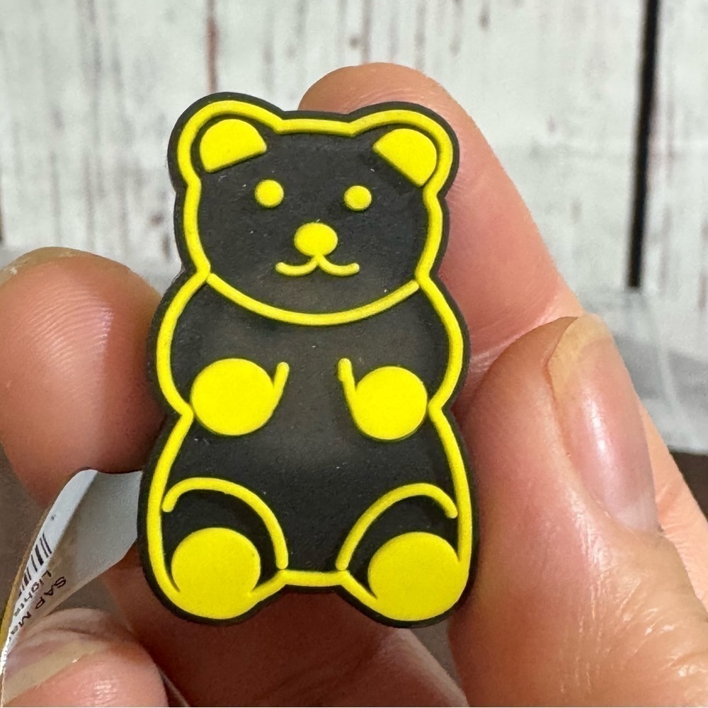 CROCS light up bear jibbitz limited edition